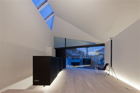 Gallery of Arrow / APOLLO Architects & Associates - 18