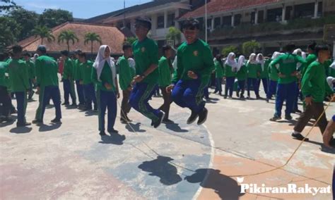 Asah Kemampuan Sosial Lewat Belajar Sehari Di Luar Kelas