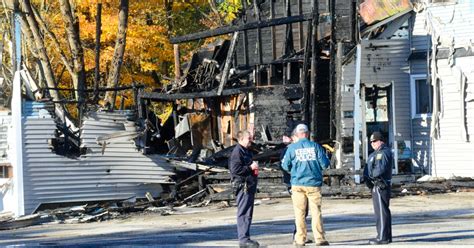 Unglück in den USA Kleinflugzeug kracht in Wohnhaus Zwei Todesopfer