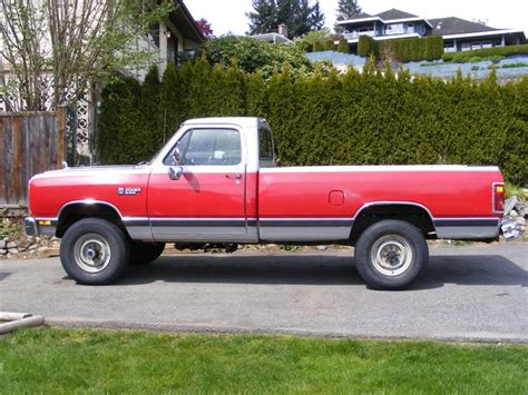 Dodge D250 Information And Photos Momentcar