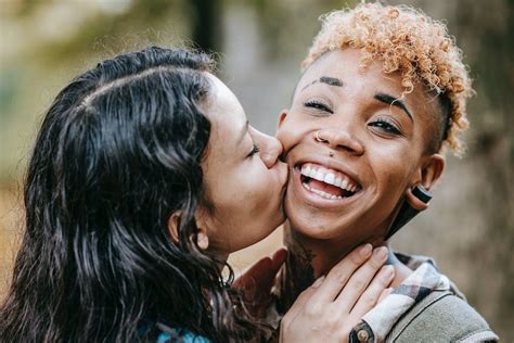 Les signes que votre relation gay a le potentiel de devenir sérieuse Les 4 Vérités