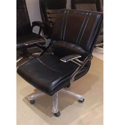 Leather High Back Black Boss Revolving Chair For Office Fixed Arm At