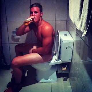 Hot Guys Nude On The Toilet