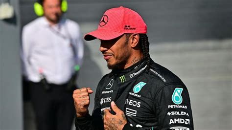 Lewis Hamilton Hengkang ke Ferrari Usai Belasan Tahun di Mercedes