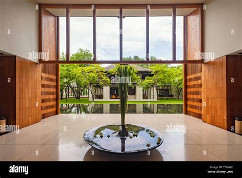 High-definition picture of the hotel lobby Stock Photo - Alamy