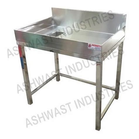 Stainless Steel Dirty Dish Landing Table At Rs 14000 Dish Landing