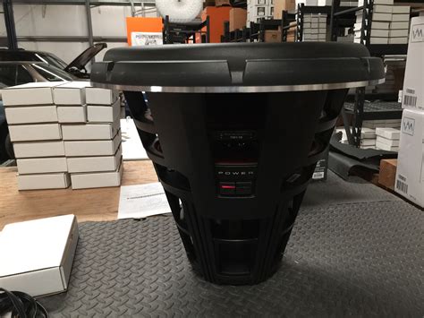 Rockford Fosgate Power T3 19 Sub 8ft3 Ported Box Build 30hz