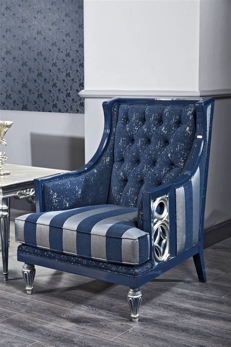 Casa Padrino Luxus Barock Chesterfield Wohnzimmer Sessel Blau Silber