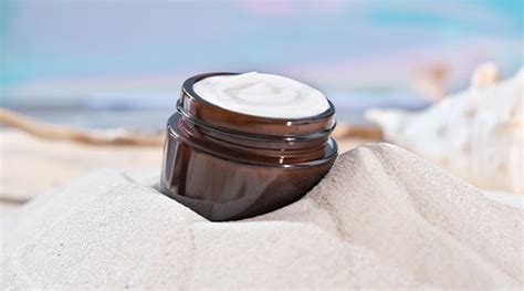 5 Tips on How to Protect Skin from Sun Tan and Damage