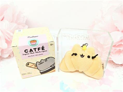 Gund Pusheen Blind Box Series 16 Catfe Plush Keychains Croissant