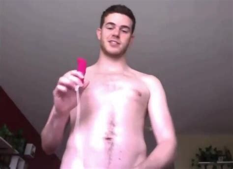 SELFSUCK Hot Guy Self Sucking ThisVid