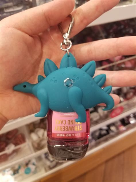 Bath And Body Works Bbw Hand Sanitizer Holder Pocketbac Carousell