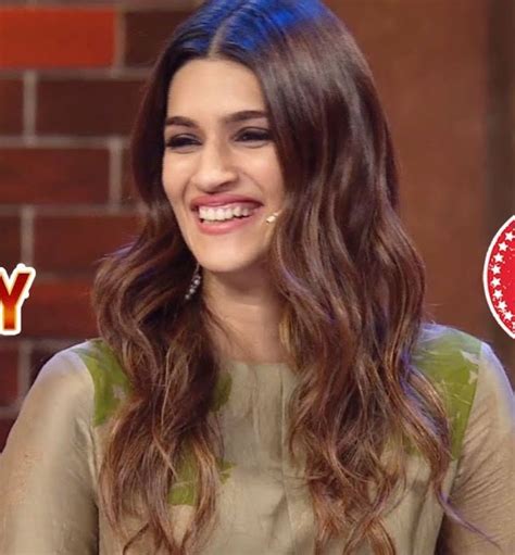 Pin By Hamza Kiyani On Kiriti Sanon Bollywood Actress Hot Photos Bollywood Actress Hot