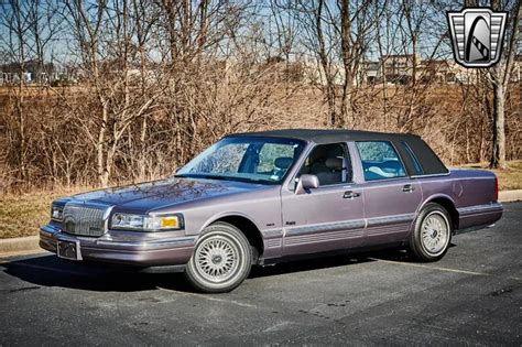 1996 Lincoln Town Car Vin 1lnlm82w2ty734335 Classiccom