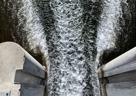 Torna Lacqua Nei Navigli Con Lincubo Siccit