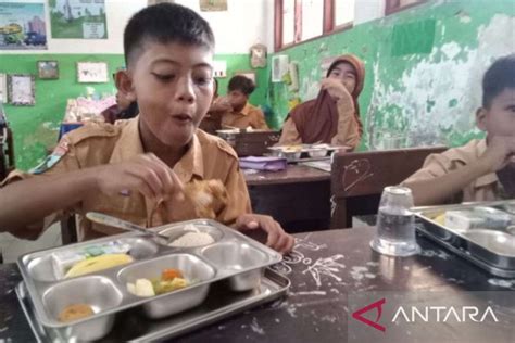 bgn hentikan  operasional empat dapur mbg  bangkalan
