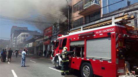 Pánico Por Incendio En Importadora En Pleno Centro De Concepción Que Se Descontroló Sabescl