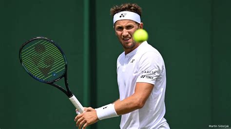 Medvedev survit à Müller victoire épique en quatre sets à Wimbledon