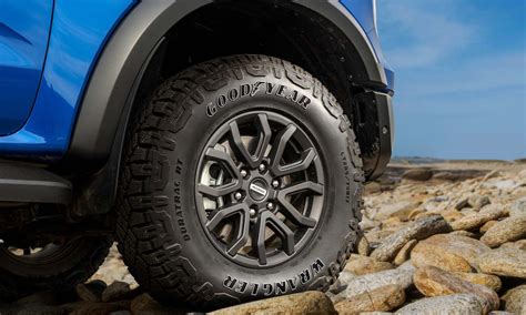 Goodyear Wrangler Duratrac Rt Lt R R