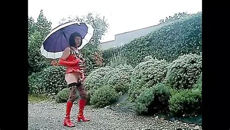 La Lope Dans Son Jardin Se Gode Sous La Pluie Gay Porn Xhamster