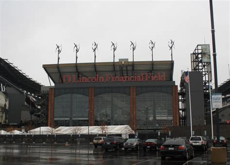 14 UGE Wind Turbines Turn Philadelphia Eagles' Home Field Into the NFL ...