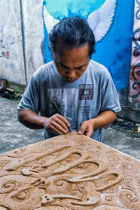 Seni Lukis Serbuk Kayu Dimensi Sulap Limbah Kayu Jadi Hiasan Elegan