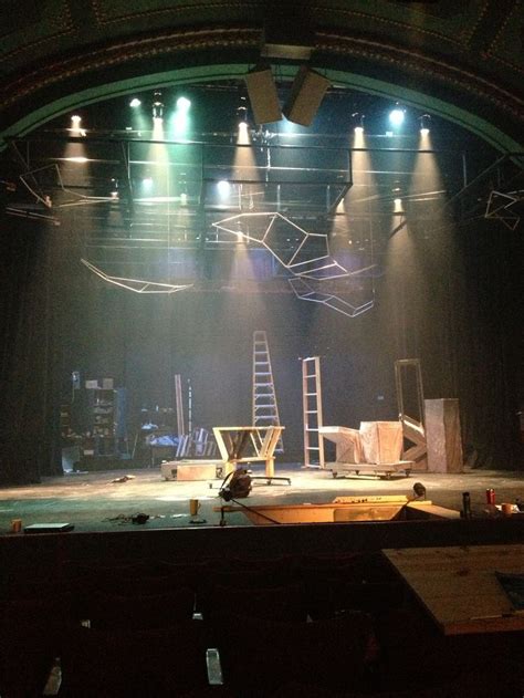 Stage lighting design theater - hopdemonster