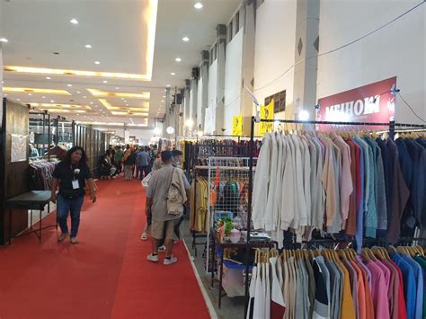 Libur Akhir Tahun Saatnya Berburu Barang Idola Di Jogja Thrift Market