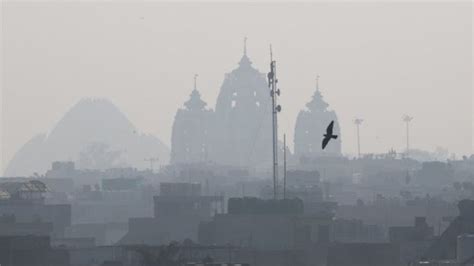 Diwali Fireworks Generate Hazardous Polluion In Delhi