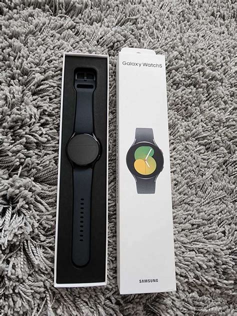 Smart Watches Demo Samsung Galaxy Watch 5 40mm Black Was Listed For