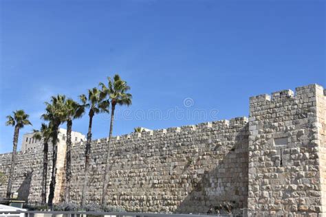 The Walls of Jerusalem Surround the Old City of Jerusalem. Stock Image - Image of fort, famous ...