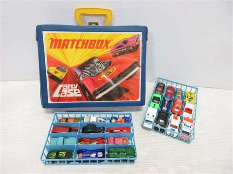Older Matchbox Collectors Case And 48 Matchbox And Hot Wheels Cars 13 L Albrecht Auction