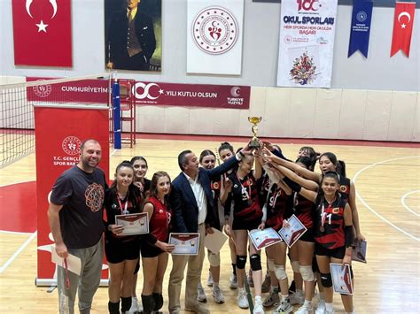 Okul Kiz Voleybol Takimimiz L S Oldu Demir Elik Anadolu Lisesi