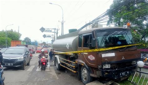 Kronologi Kecelakaan Maut Di Balaraja Tangerang Sopir Truk Tangki Air