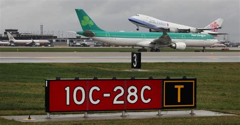 O'Hare delays more common since new runway opened, Associated Press ...