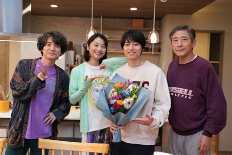 （写真）作間龍斗が21歳に！ 『コタツがない家』“深堀家”小池栄子＆吉岡秀隆＆小林薫らがサプライズで祝福 ドラマ ニュース ｜クランクイン！