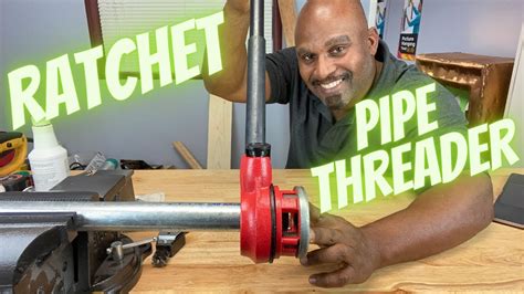 How To Thread A Metal Pipe Youtube