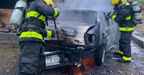 Carro Incendeia E Fogo Se Alastra Para Garagem No Interior De Ven Ncio