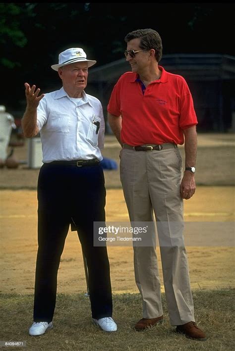 New York Giants owner Wellington Mara and NFL commissioner Paul... News Photo - Getty Images