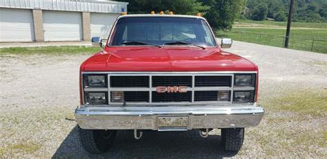 Classic 1984 Gmc High Sierra 2500 4x4 1984 Chevy Truck Square Body For