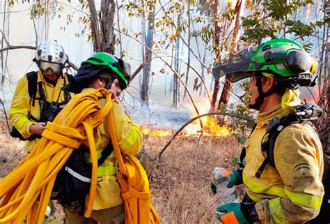 El Plan Infoca Da Por Controlado El Incendio En El Paraje Sierra