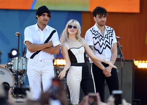 Watch Paramore Play An After Laughter Mini Concert On Gma