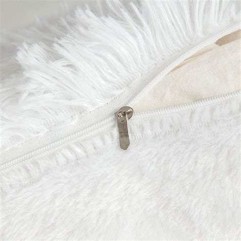 NEW 18 IN LUXURY FAUX FUR THROW PILLOWS – Uncle Wiener's Wholesale