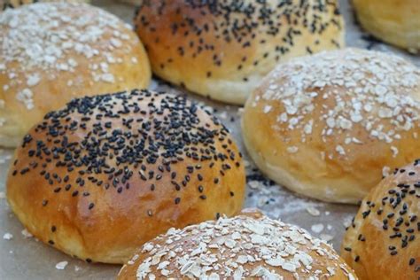 Brioche Burger Brötchen selber machen ganz einfaches Rezept