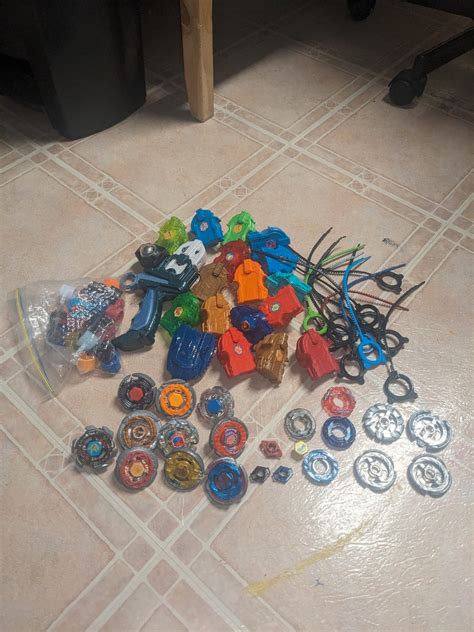 Beyblade Metal Fusion lot | Toys & Games | Ottawa | Kijiji