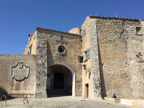 Santuari De Sant Salvador Kloster Mit Tollem Aussichtspunkt Auf Mallorca