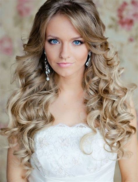 Prom Hairstyles For Curly Hair Down Pin On Hair One Of The Best And Most Stylish Hairstyles