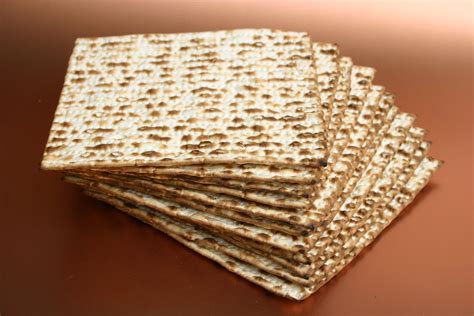 Free Matza for Passover (Pessah) 25 Stock Photo - FreeImages.com