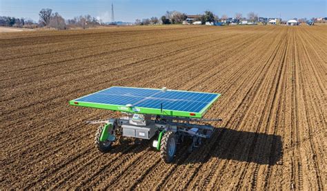 Farmdroid Fd Doppio Debutto Italiano Per Il Robot Agricolo