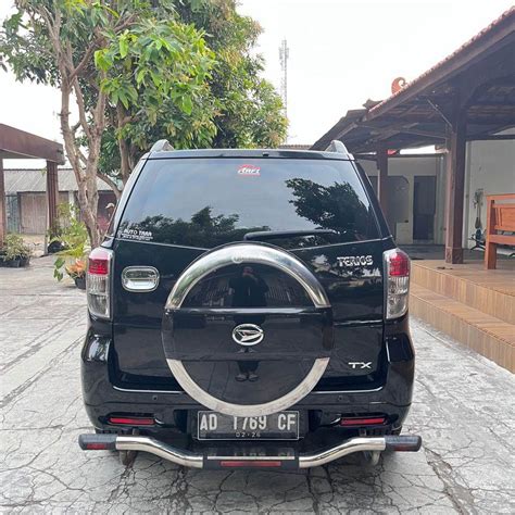 Mobil Daihatsu Terios TX Bekas Tahun 2010 Manual Warna Hitam Siap Pakai